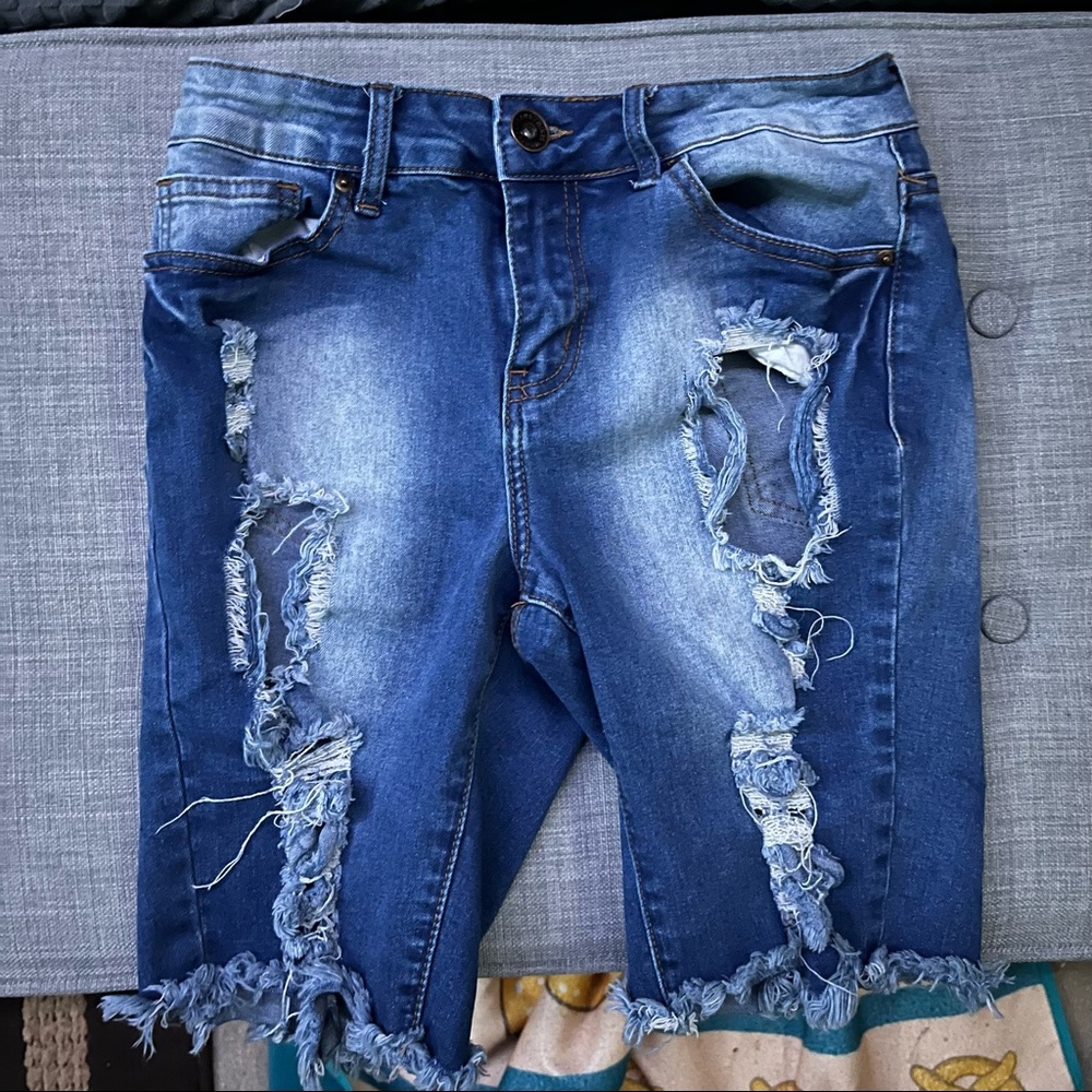 ELITE JEANS HIGH RISE BERMUDA SHORTS